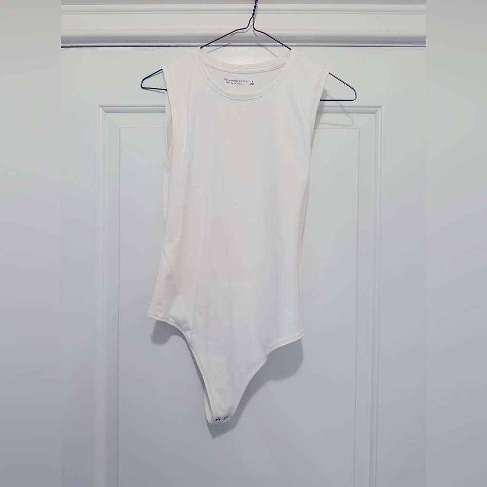 Womens Abercrombie white shell/sleeveless bodysuit soft A&Fcollection size small